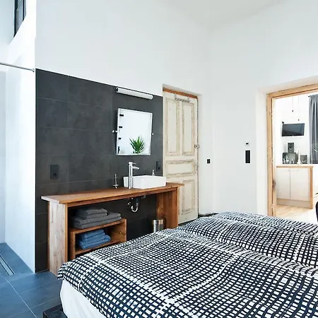 Apartment Zentrales & Modernes City-apartment - Free Parking & Bikes *