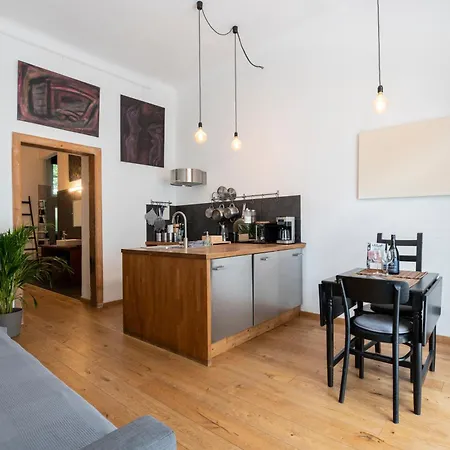 Zentrales & Modernes City-apartment - Free Parking & Bikes Graz