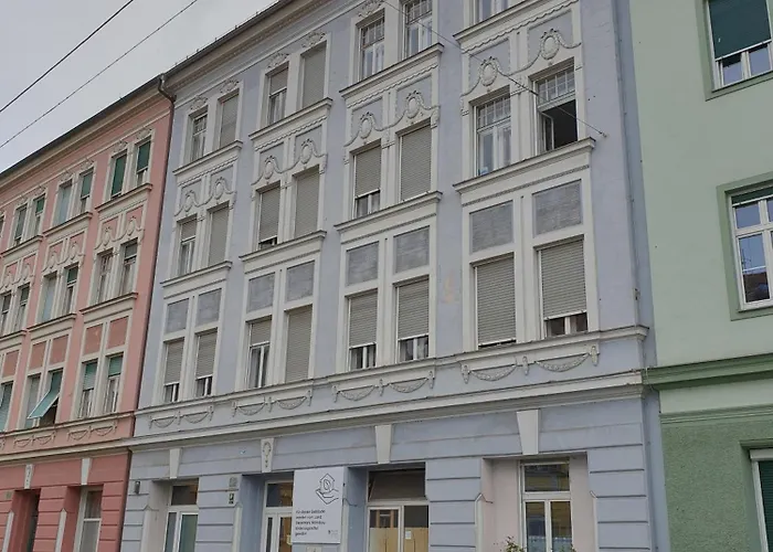 Apartment Zentrales & Modernes City-apartment - Free Parking & Bikes *