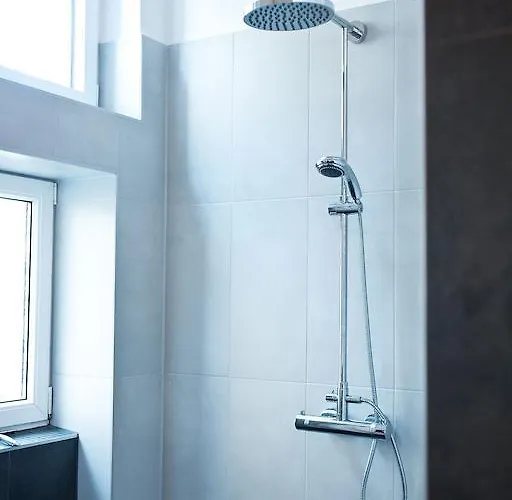 Zentrales & Modernes City-apartment - Free Parking & Bikes Appartement *