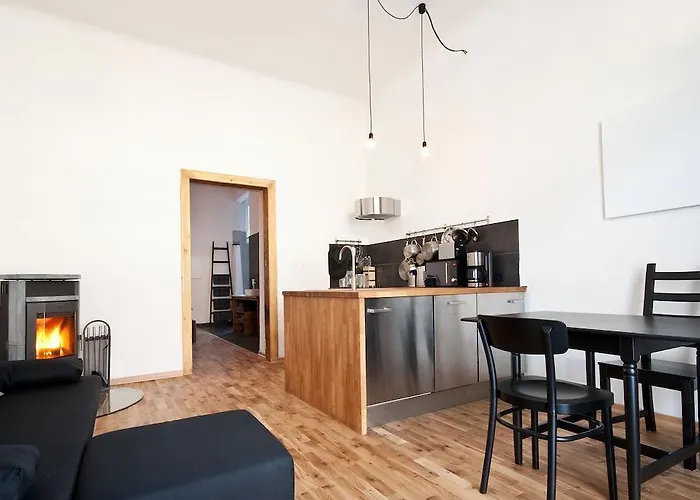 Zentrales & Modernes City-apartment - Free Parking & Bikes Appartamento